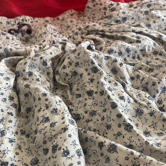 Floral Brandy Melville Skirt - Picture 3 of 8